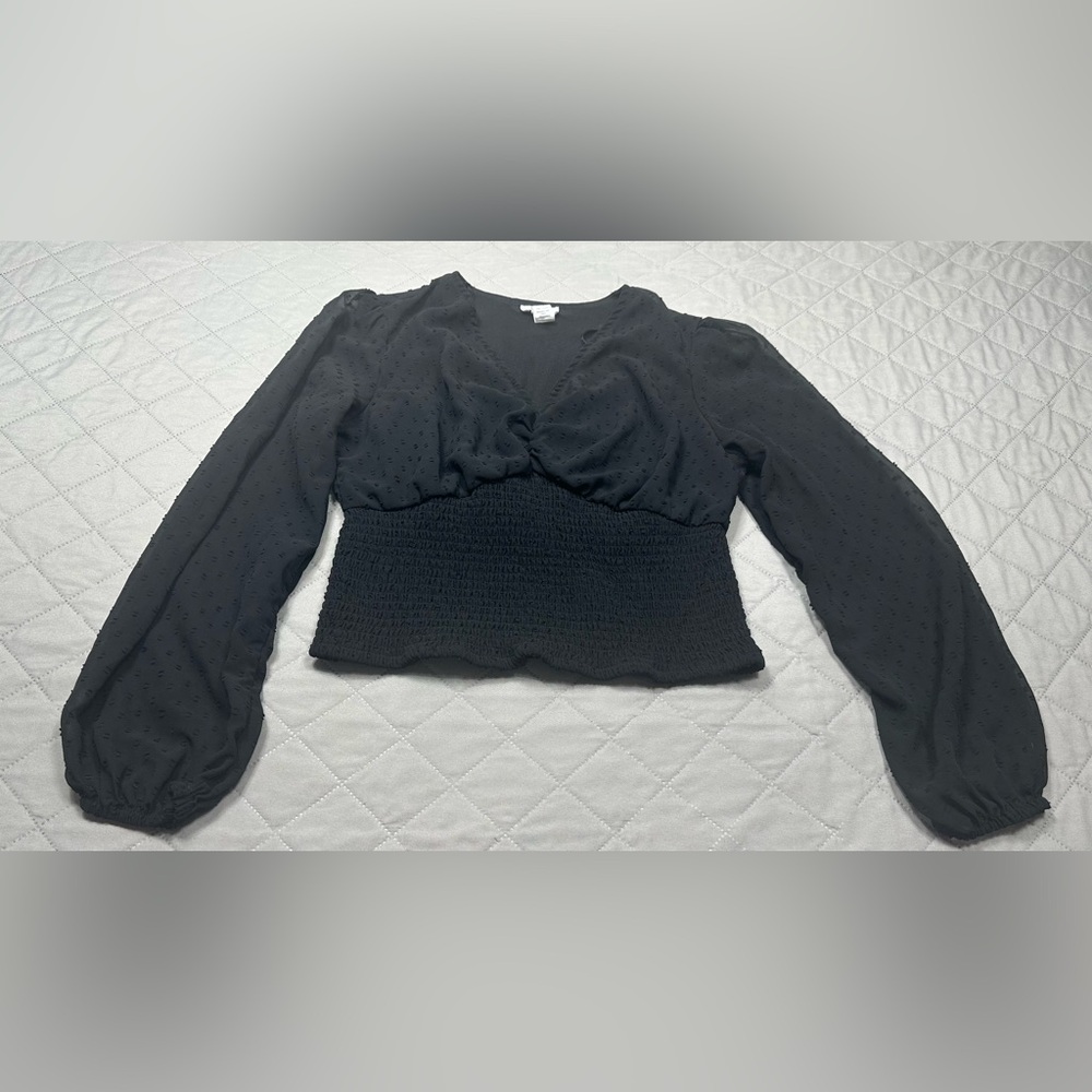 Japra Black Long-Sleeve Cropped Smocked Top